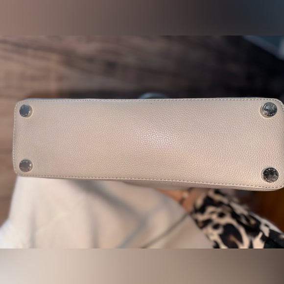 Michael Kors Selma Large Taupe Leather Satchel Crossbody Bag | Like new! - Picture 2 of 7